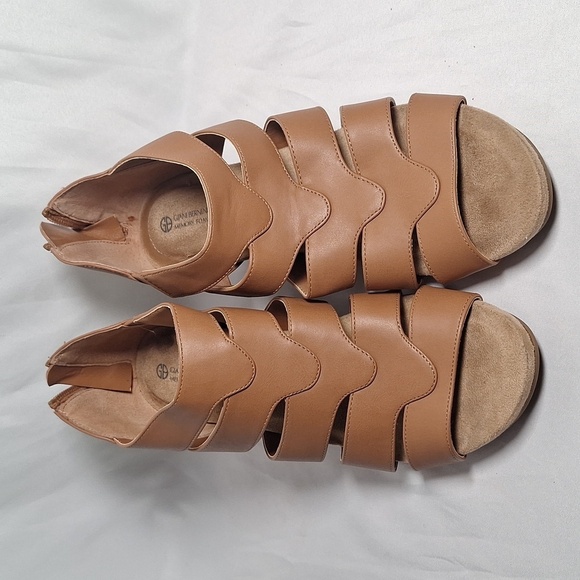 ✨️Giani Bernini wedge sandals - Picture 1 of 7